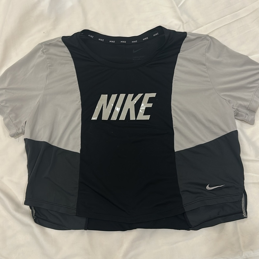 Women’s Nike T Shirt